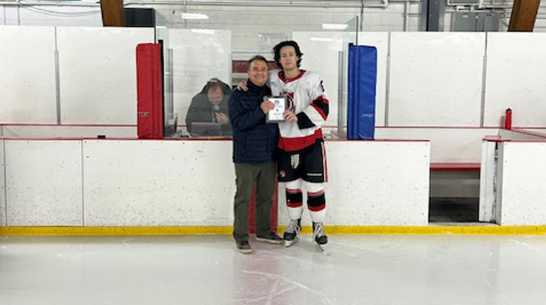 Liam Saxberg Named MMJHL Defenceman of the Month